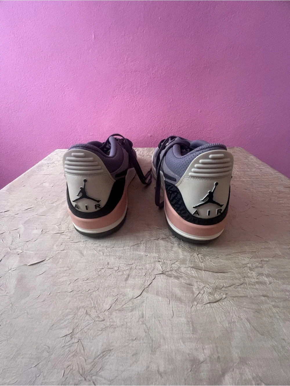 Nike Air Jordan Legacy 312 Low Gray Pink Black Men’s Size 10 Sneakers